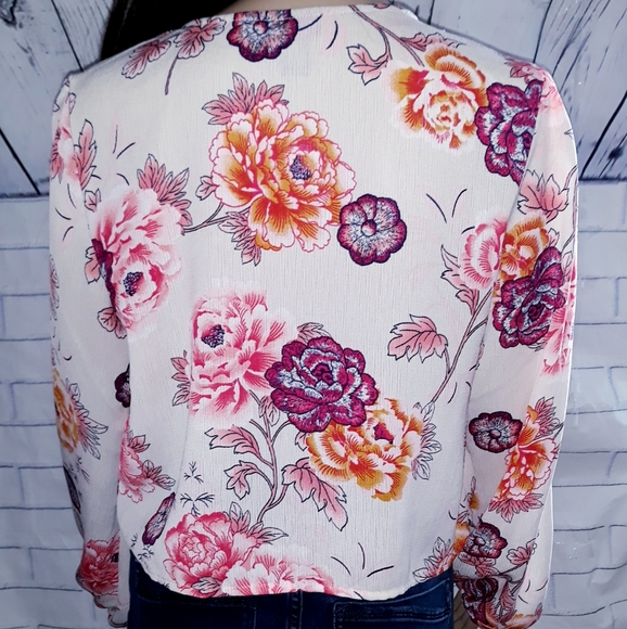 Floral top - Picture 3 of 3
